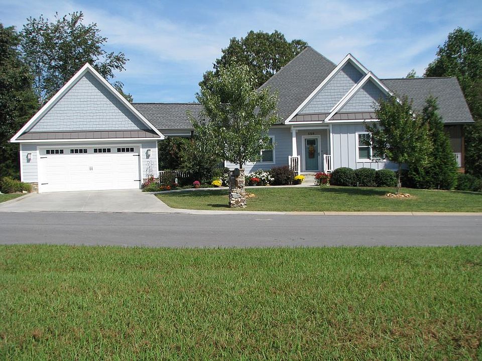1st image of 559 Mountain Crest Ln