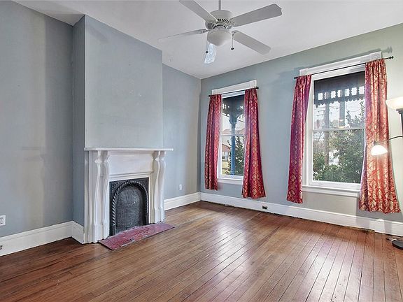5th image of 611 Saint Peter St
