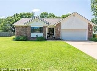 1399 Kay Lynn Dr, Pea Ridge, AR 72751