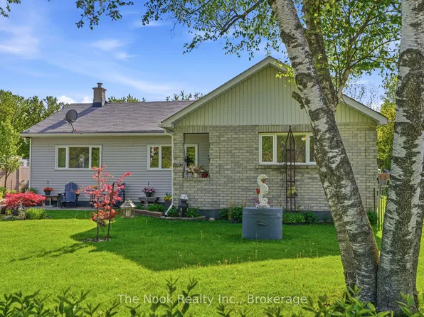 4062 Courtice Rd, Clarington, ON L1E 0K8