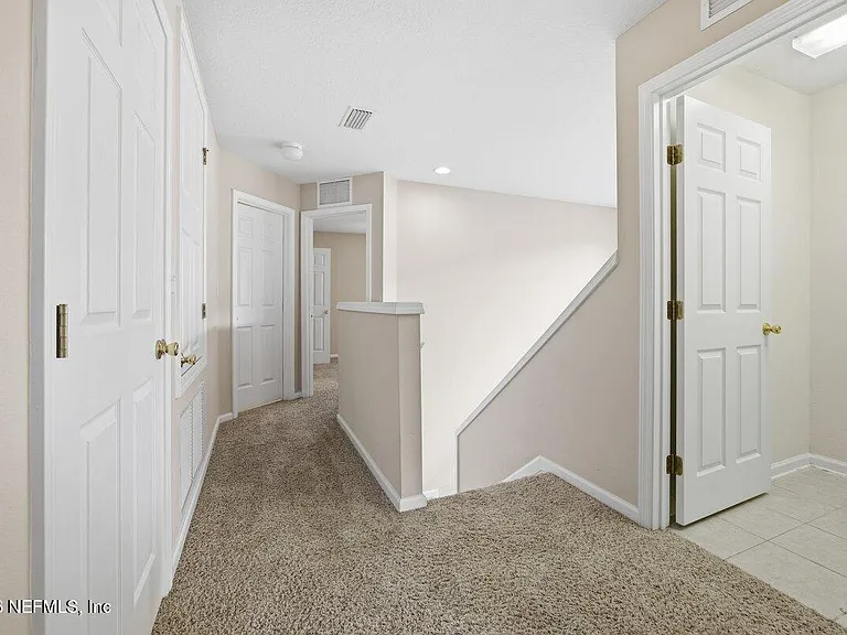 11152 Castlemain Cir S — Photo 18