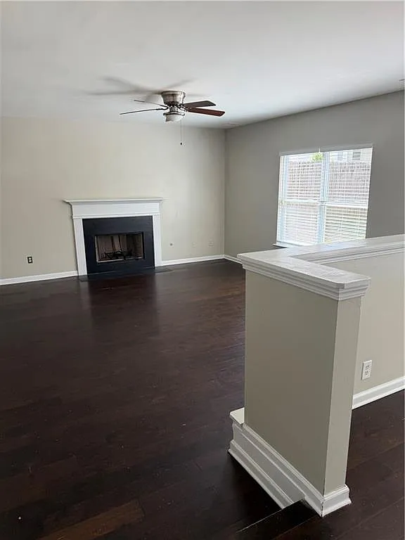 4 bed, 2.5 bath, 2494 sqft, $2,500 — Photo 4