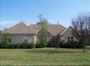 355 Hunters Crossing Way, Bowling Green, KY 42104