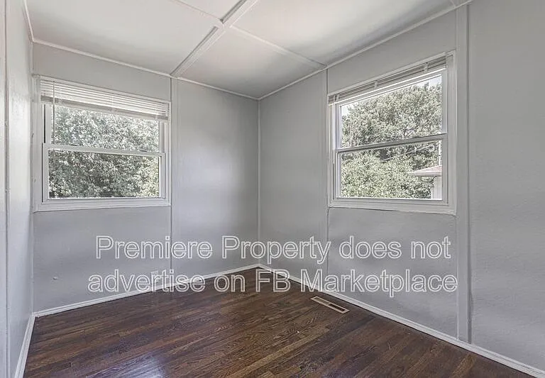 4412 N Virginia Ave — Photo 9