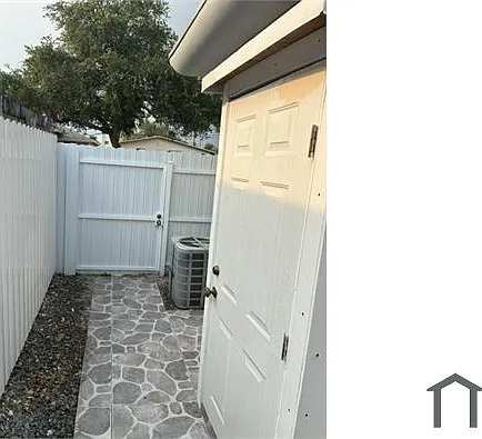 5600 Mayo St #2 — Photo 11