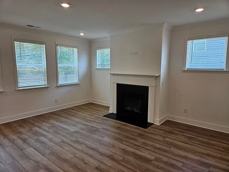 97 Andalusa Ct — Photo 9