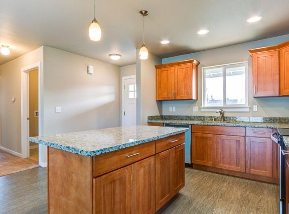 4th image of 1501 Violet Meadows St