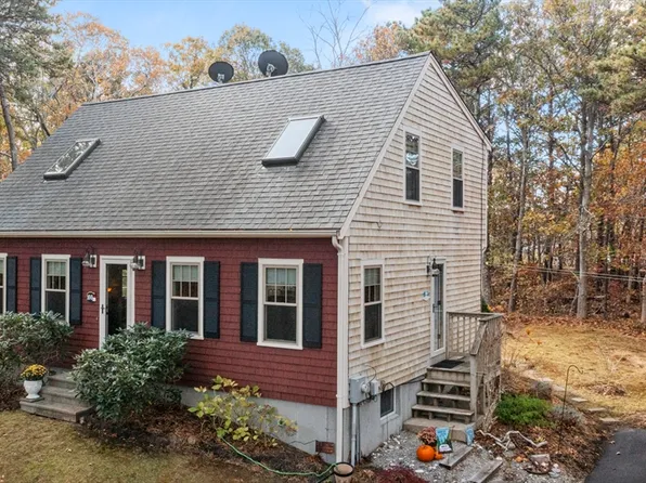 100 Orchard Dr, Eastham, MA 02642