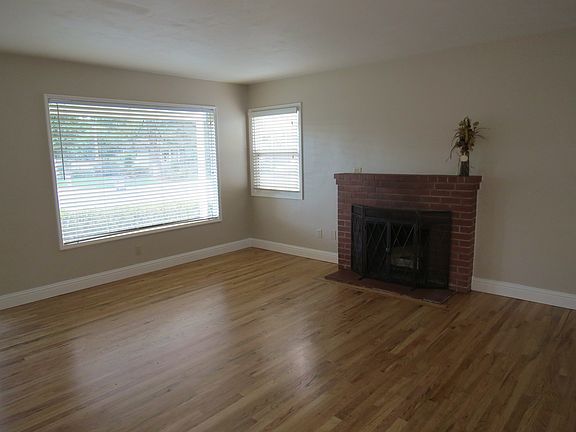 5th image of 817 Buena Tierra Dr
