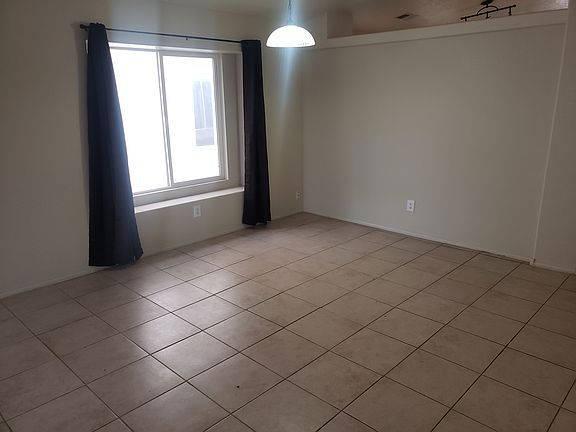 3rd image of 2605 Silver Star Dr SW