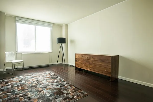 Rented by Corcoran | media 80