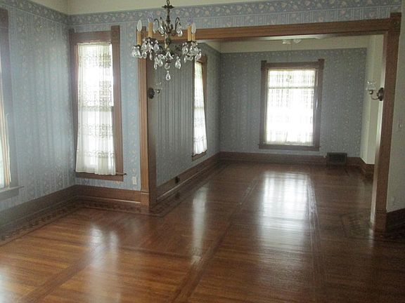 2nd image of 227 Merrill Ave #W