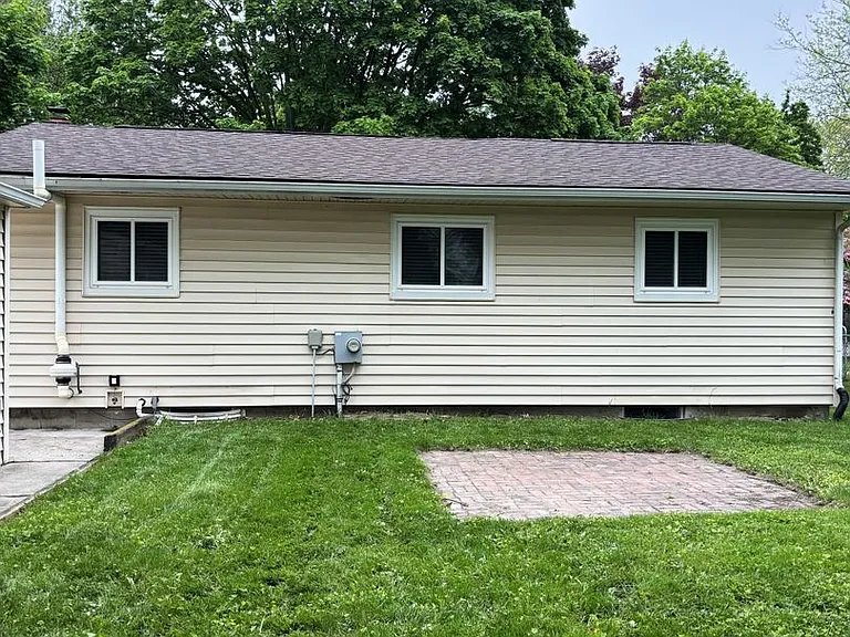 524 Lane St — Photo 16