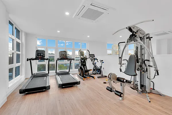 Sold by Modern Spaces | media 6