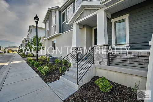 15142 S Wild Horse Way Photo 1 15142 S Wild Horse Way Photo 1