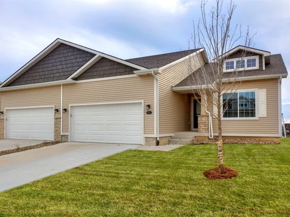 9042 Mockingbird Dr, West Des Moines, IA 50266