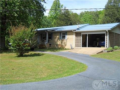 2nd image of 1396 Centerville Hwy
