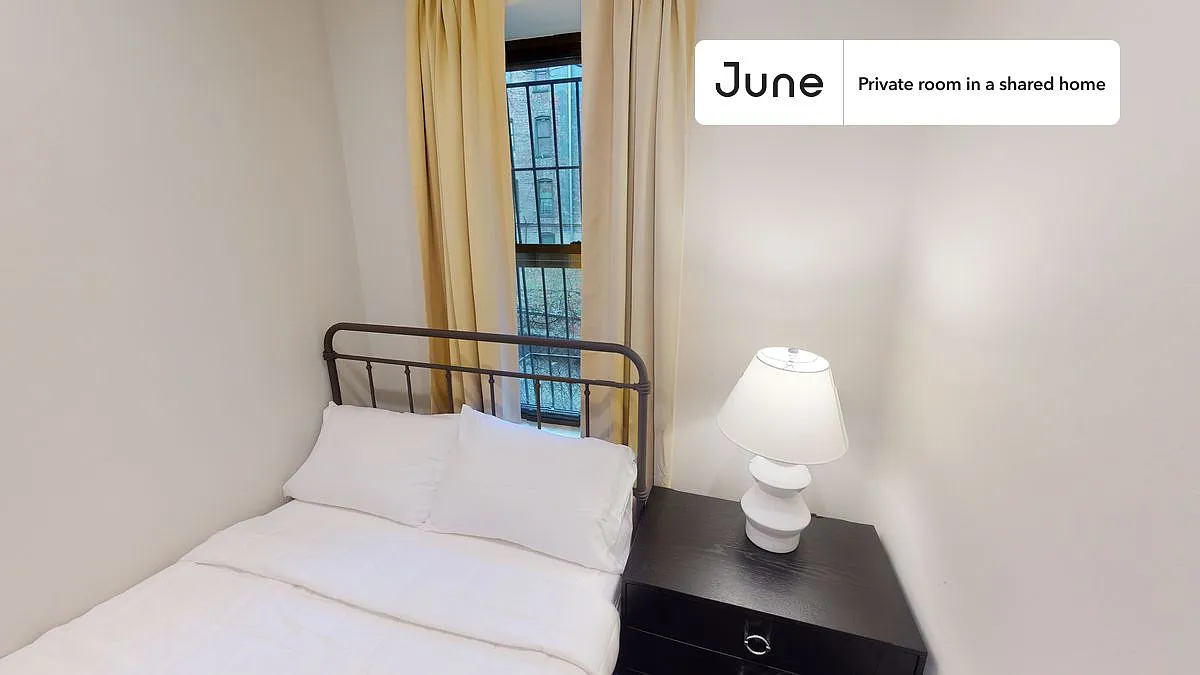 Full bedroom in 3 bed/1 bath home in Hamilton Heights #795 C — Photo 1
