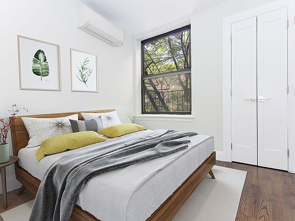 4th image of 442 E 78th St #4D