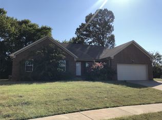 2736 Pointe Ct, Bowling Green, KY 42104