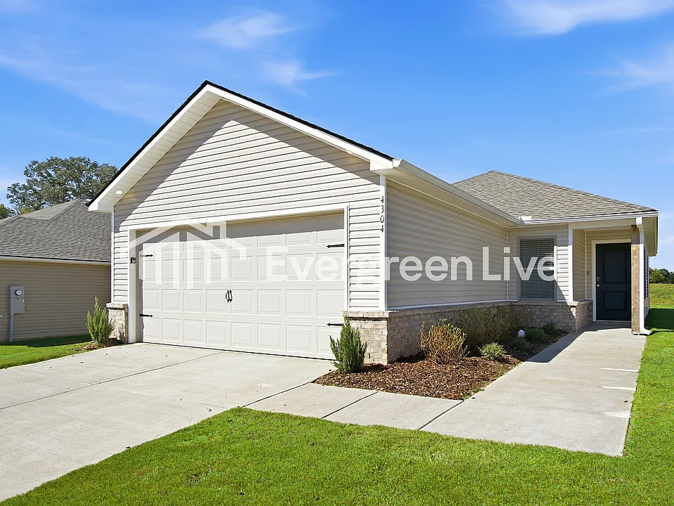 4304 Foxwood Dr SE
