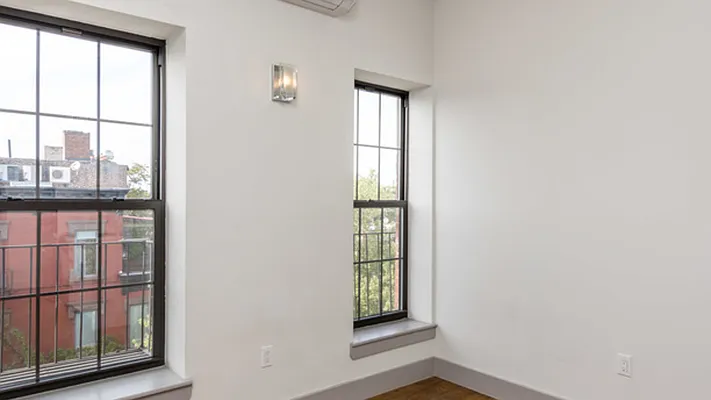 Rented by Nooklyn NYC LLC | media 13