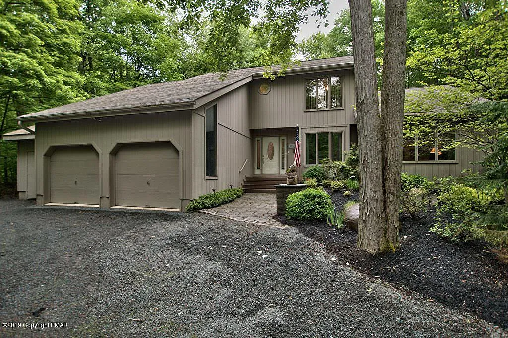 166 Cumberland Rd photo 1
