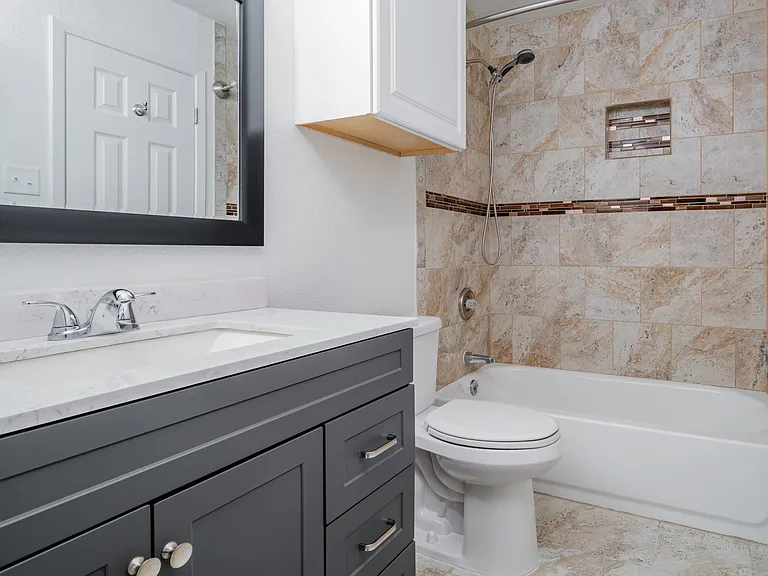 Wolfe Run Apartments — Photo 16