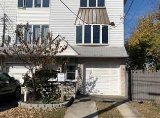 1041 Father Capodanno Blvd, Staten Island, NY 10306
