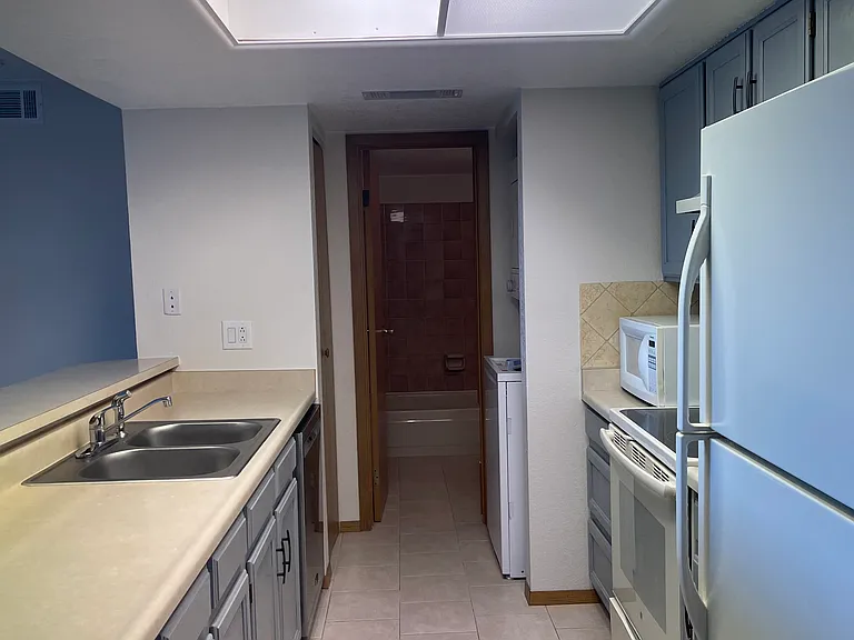 9666 Brentwood Way #204 — Photo 8