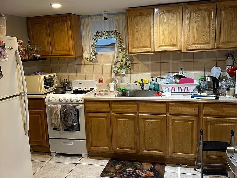 183 Roberts Ave #B — Photo 5