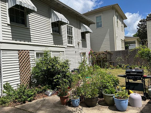 2nd image of 2325 Palmer Ave
