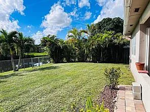 8136 NW 21st Ct — Photo 27