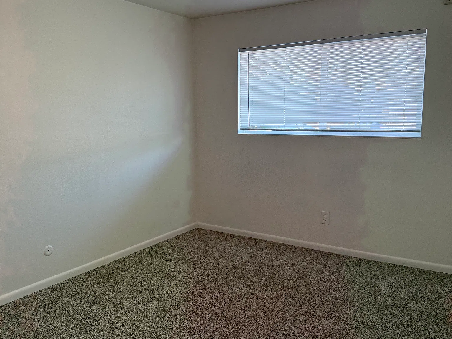 2 bed, 845 sqft, $1,627 — Photo 4