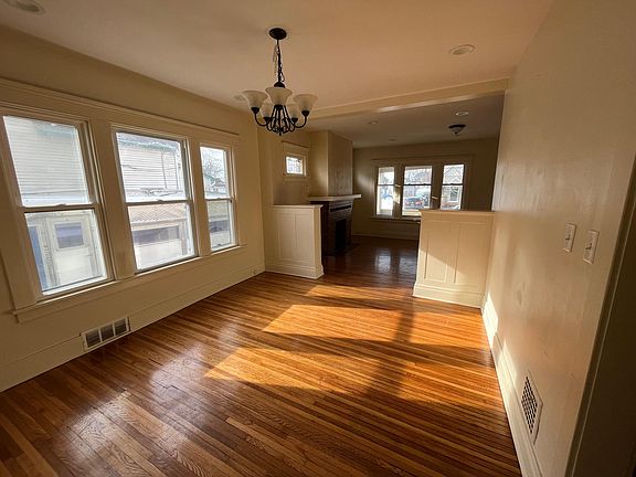 4th image of 75 Roswell Ave