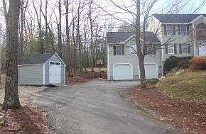 4th image of 28 Hollyhock Ln