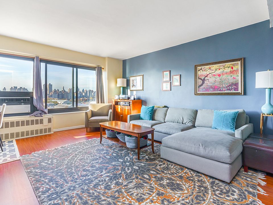 1st image of 33-65 14th St APT 11D