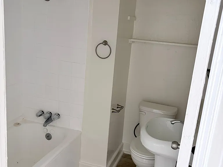 503 Union Dr — Photo 16