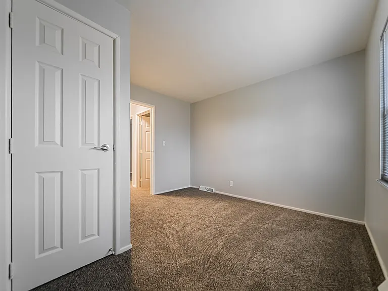 River Run Apartments — Photo 10