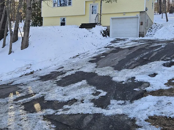 152 North Daggett Hill Road, Greene, ME 04236