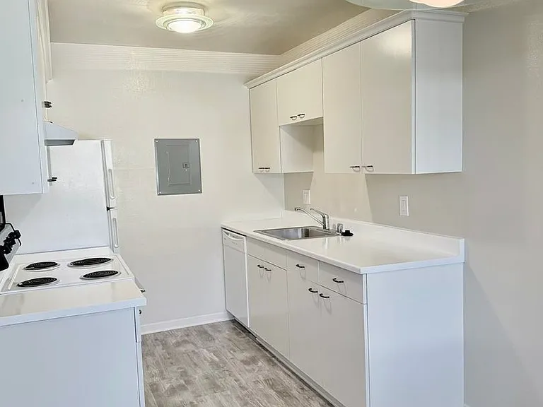 Sierra Vista — Photo 5