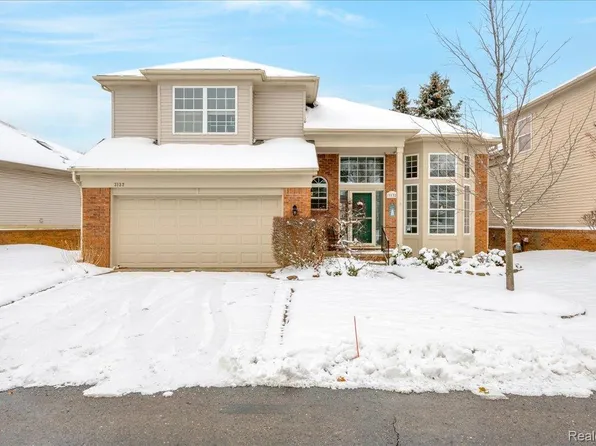 3132 Bridlewood Dr, Rochester, MI 48306
