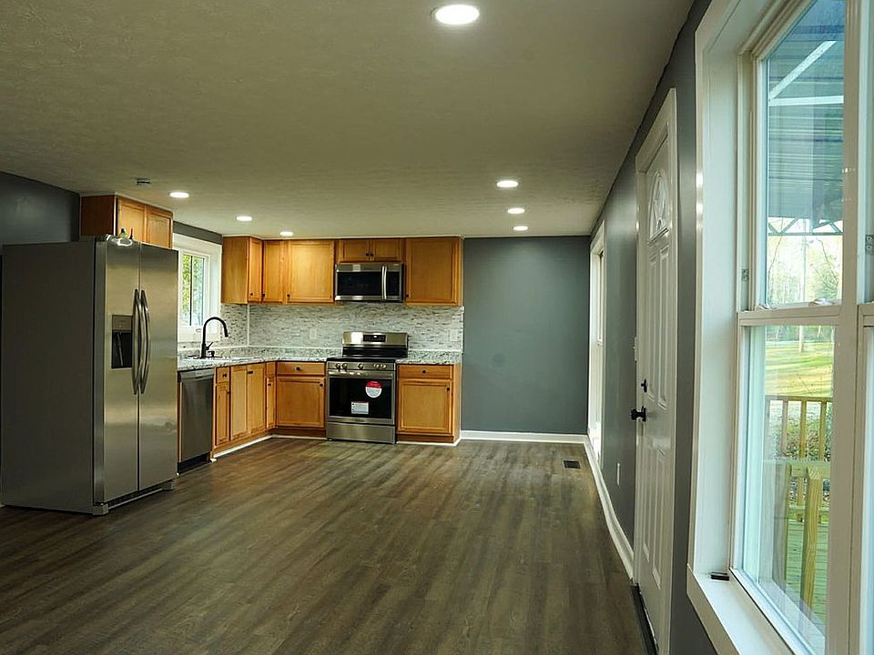 Open Concept Kitchen/ Living