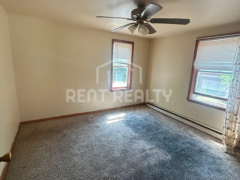 86 Linden Ave — Photo 7