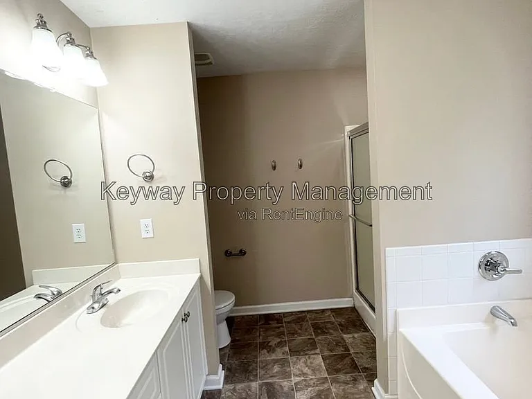 749 Michelle Ct — Photo 8