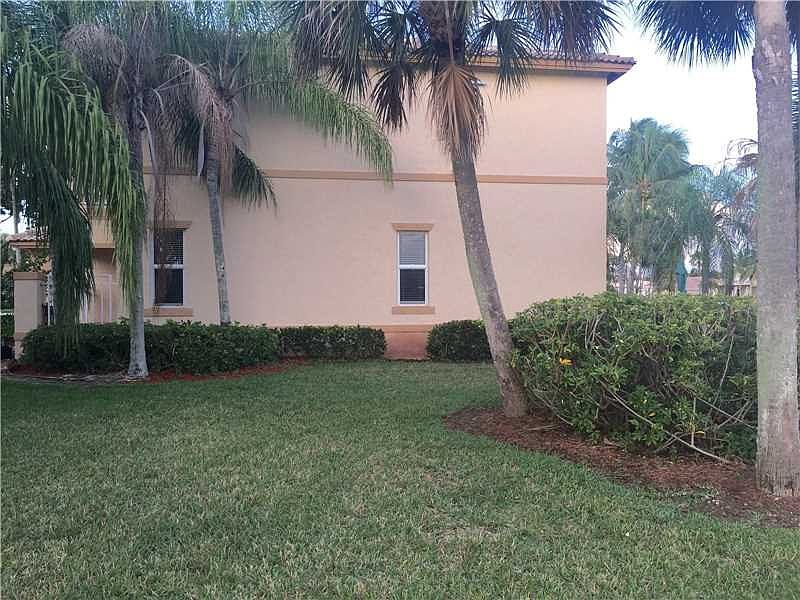 2nd image of 647 NW 170th Ter #647