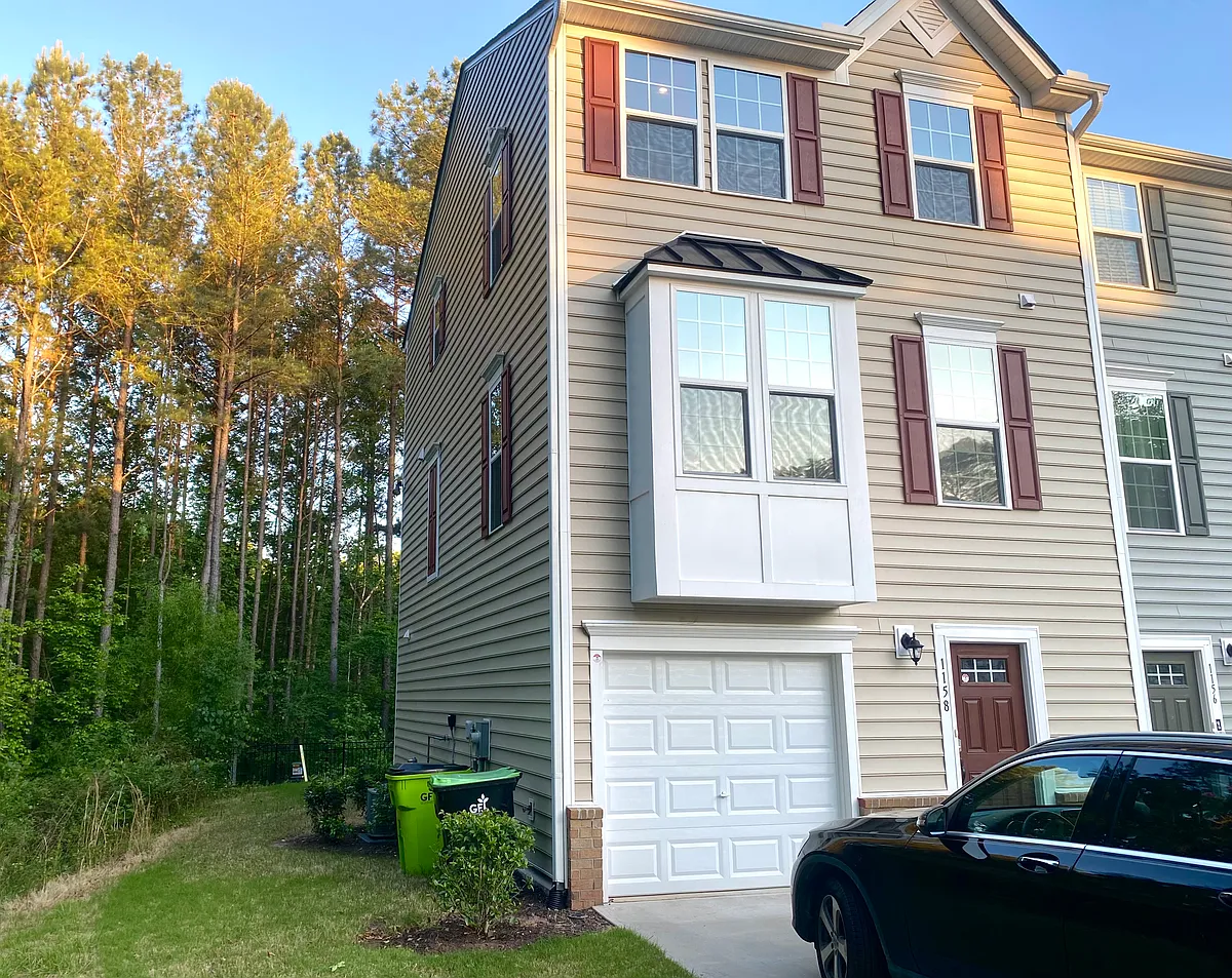 Building Photo - 1158 Romeria Dr