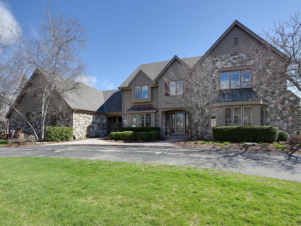 1st image of 10514 N Riverlake Dr