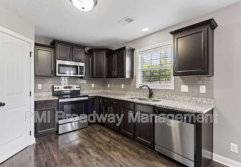 1259 Eagles View Dr — Photo 33