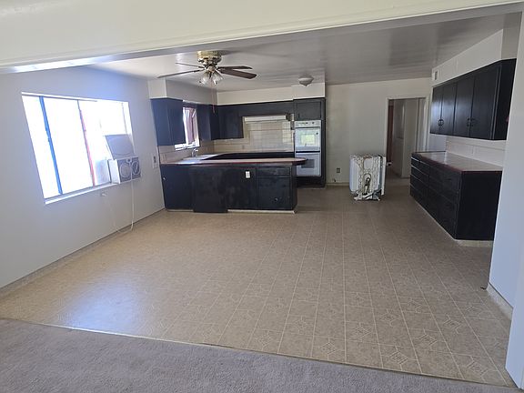 3rd image of 14089 S Brennan Ave #1